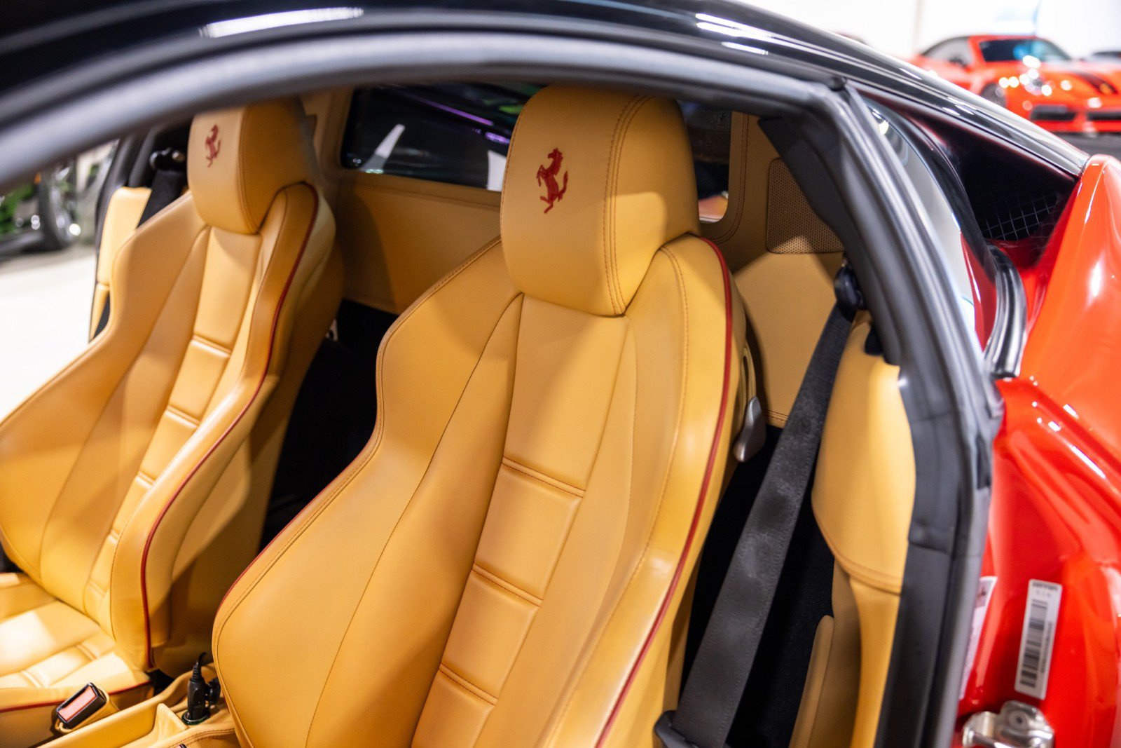 Used 2012 Ferrari 458 Italia Coupe RWD image 39