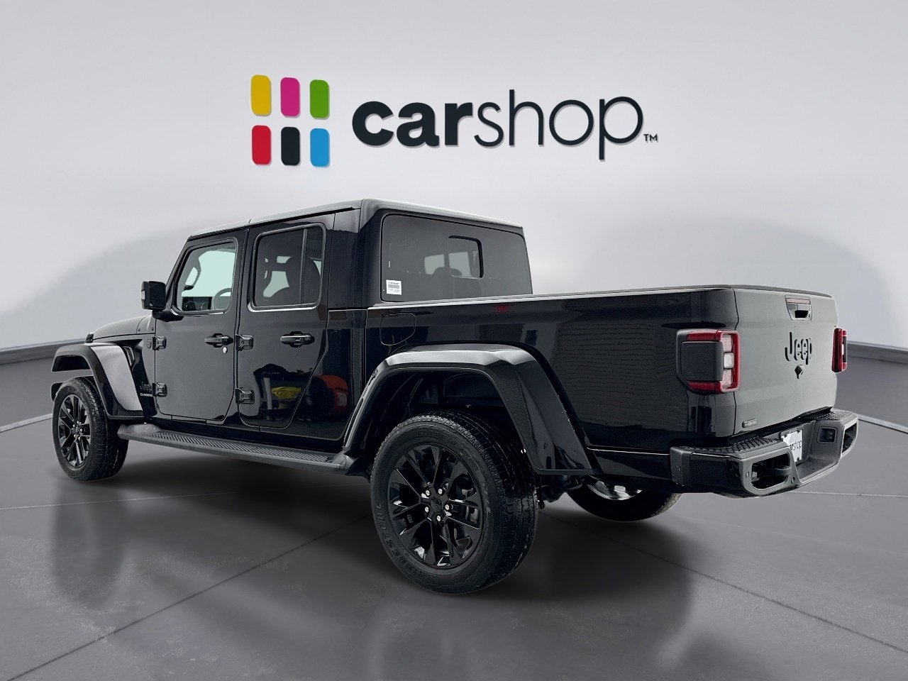 Used 2022 Jeep Gladiator Overland image 3