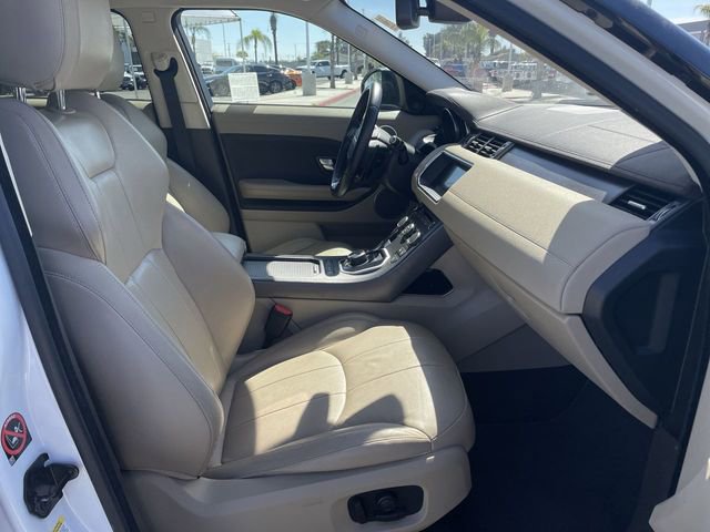 Used 2018 Land Rover Range Rover Evoque SE image 28