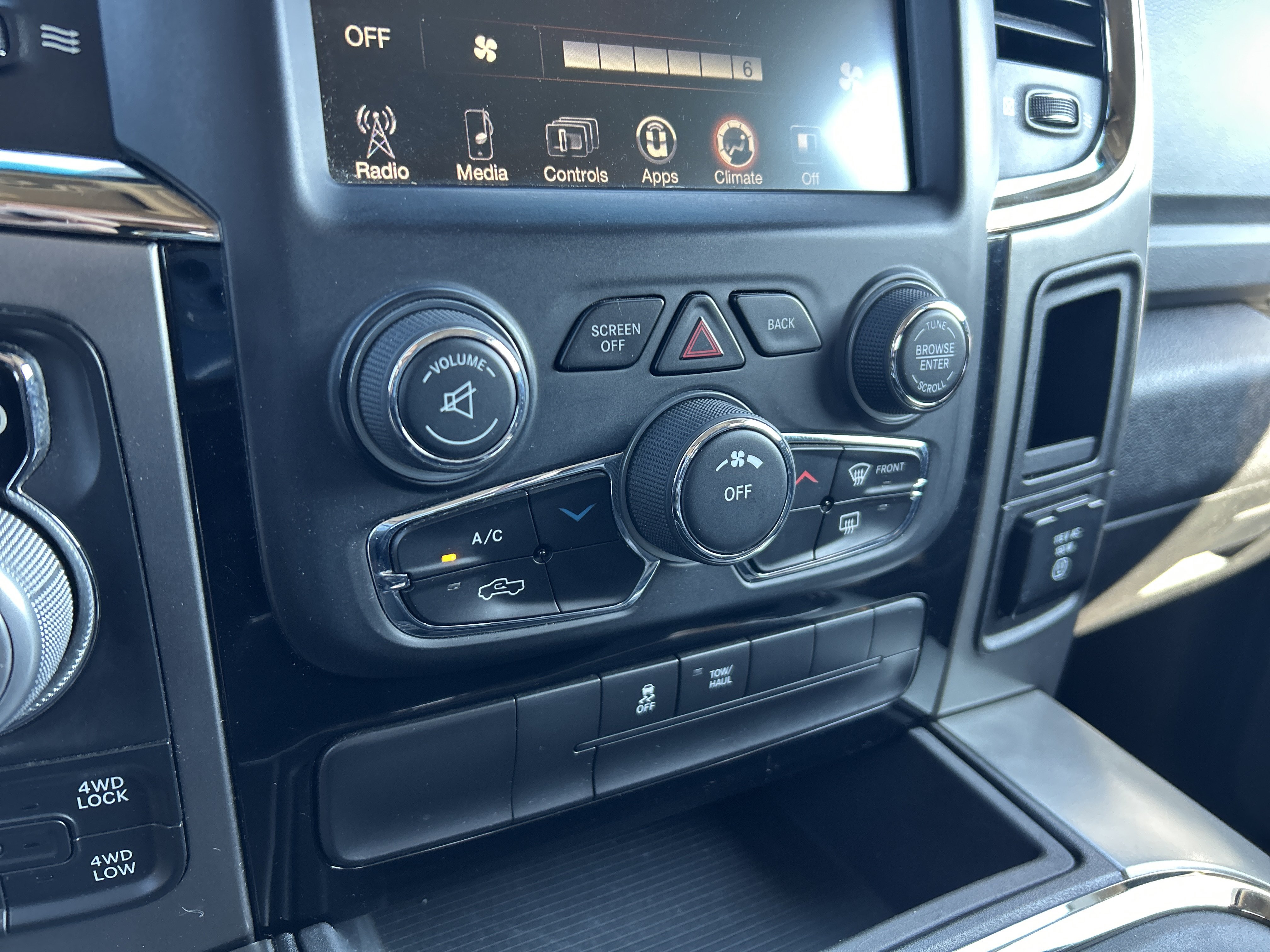 Used 2017 RAM 1500 Sport AWD/4WD image 19