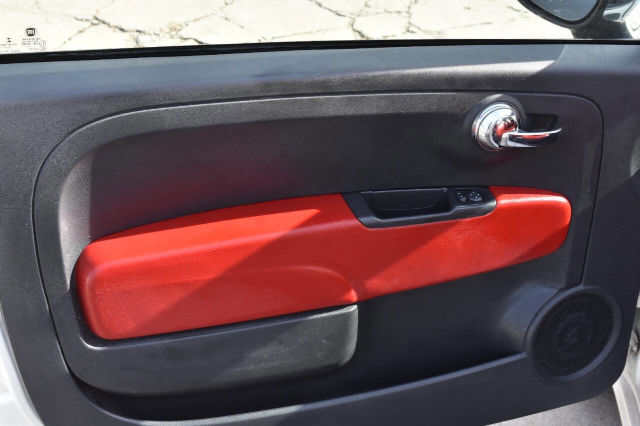 Used 2015 FIAT 500 Lounge w/ Luxury Leather Package image 32