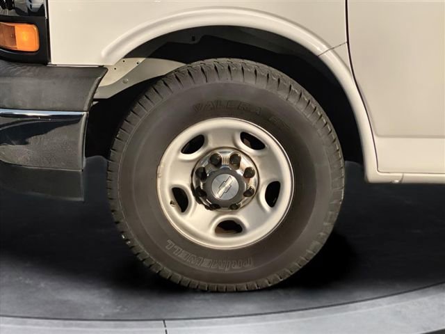 Used 2020 Chevrolet Express 3500 LT w/ LT Preferred Equipment Group image 31