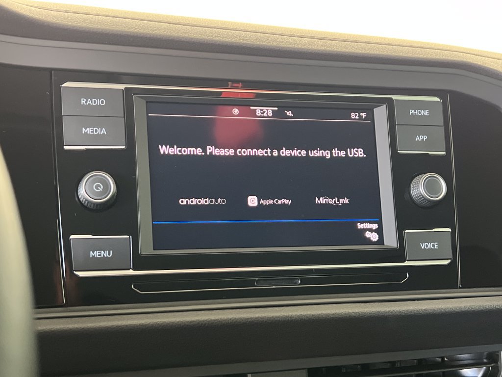 Used 2023 Volkswagen Jetta SE FWD image 21