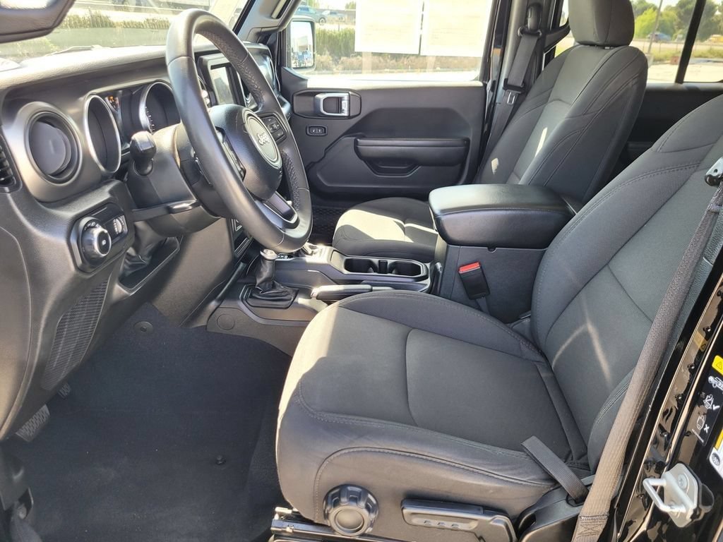 Used 2023 Jeep Wrangler Unlimited Sport AWD/4WD image 15