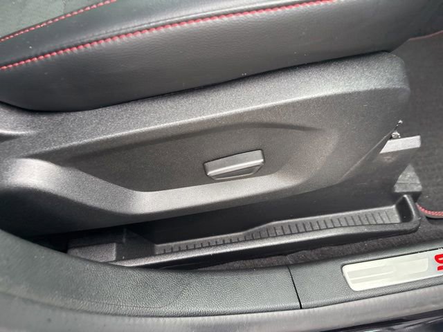 Used 2023 Ford Edge ST-Line AWD/4WD image 8