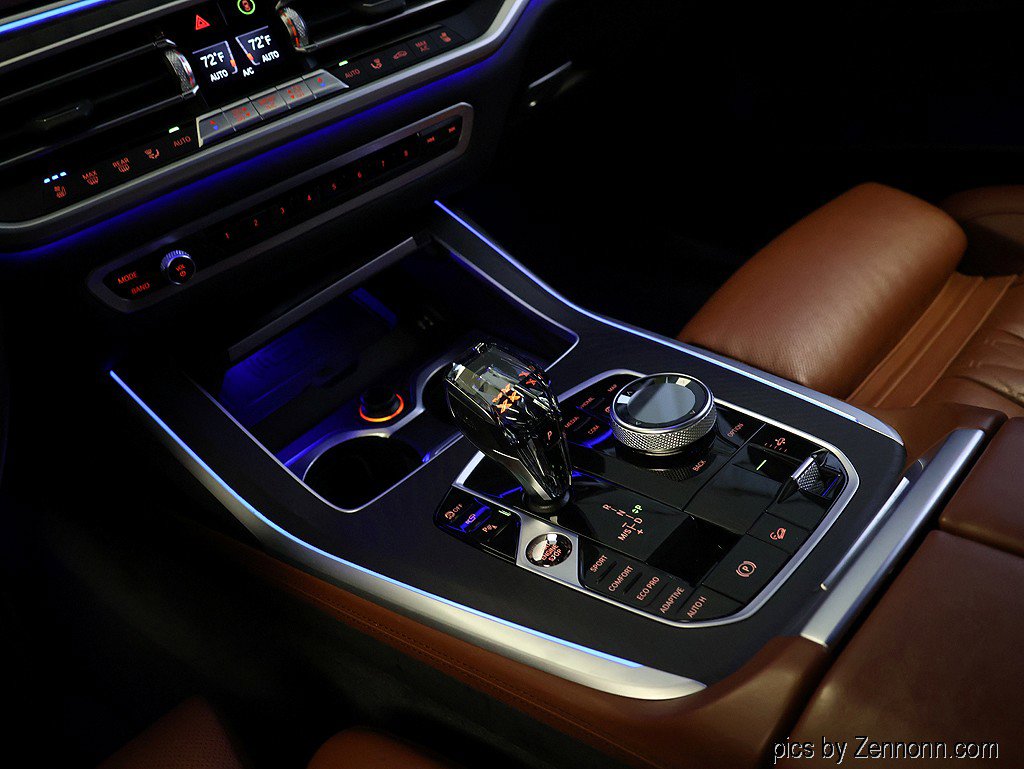 Used 2022 BMW X7 xDrive40i w/ M Sport Package image 28