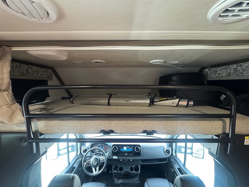 Used 2022 Mercedes-Benz Sprinter 3500 image 25