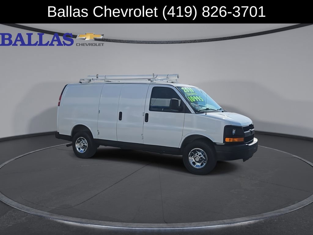 Used 2018 Chevrolet Express 2500 w/ Driver Convenience Package image 2
