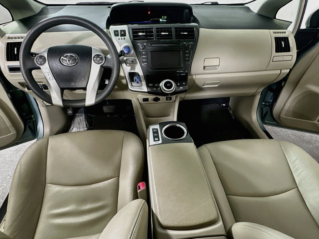 Used 2014 Toyota Prius V Three FWD image 18