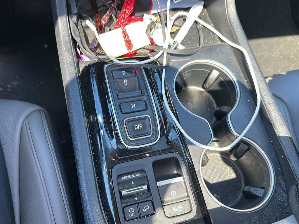 Used 2024 Honda Pilot Touring image 20