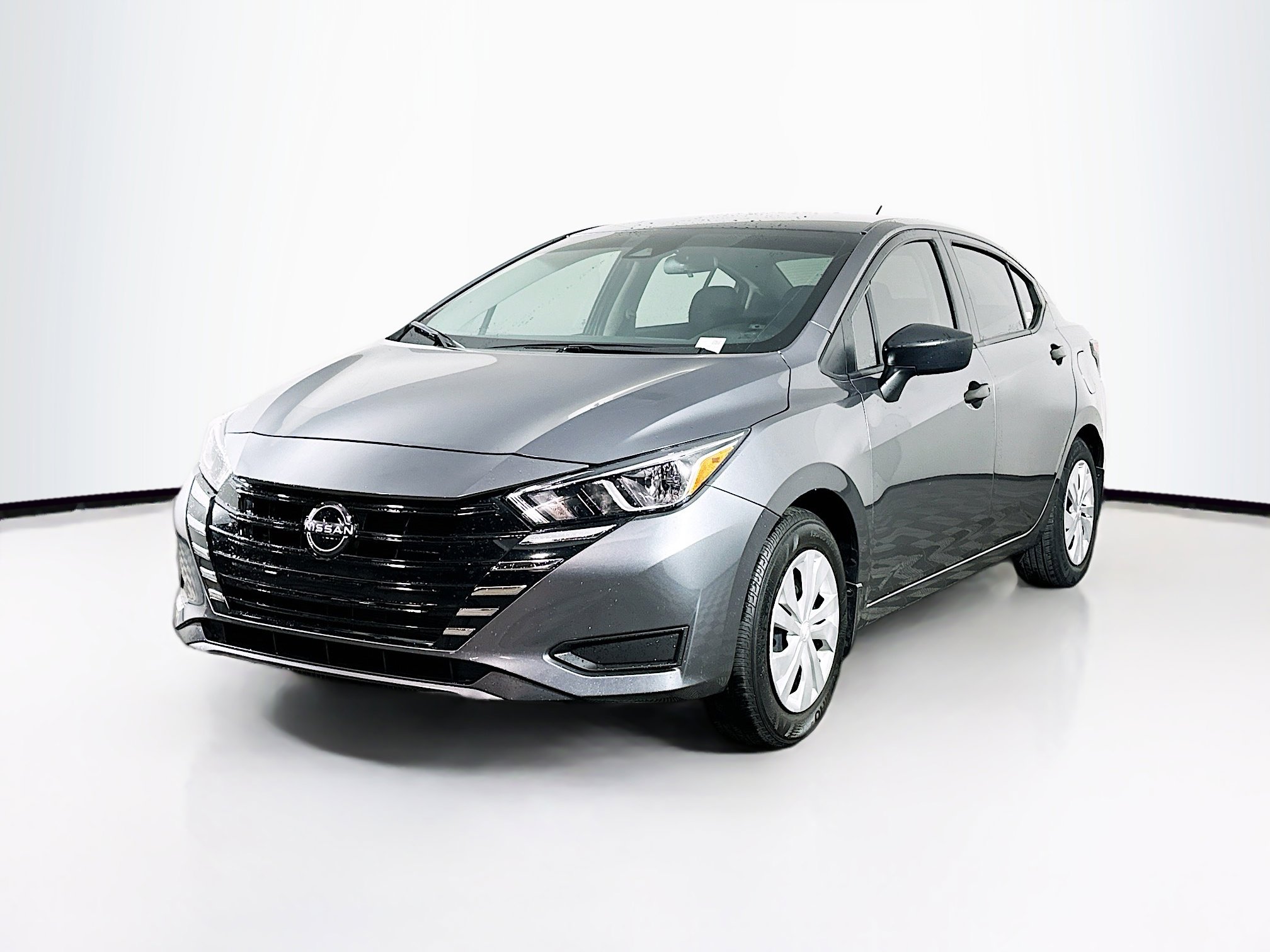 Used 2024 Nissan Versa S w/ Trunk Package image 3