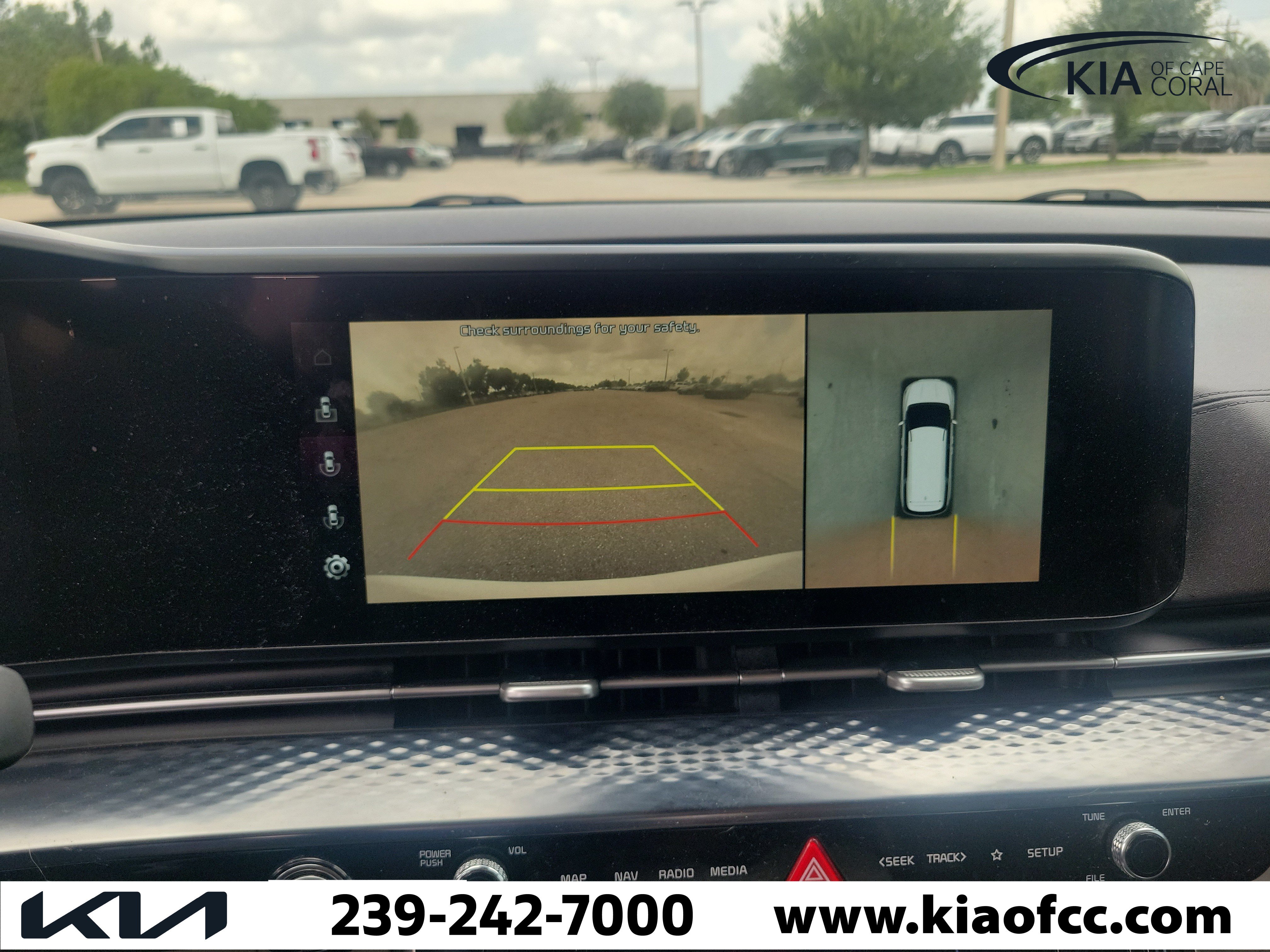 Used 2022 Kia Carnival SX Prestige FWD image 28