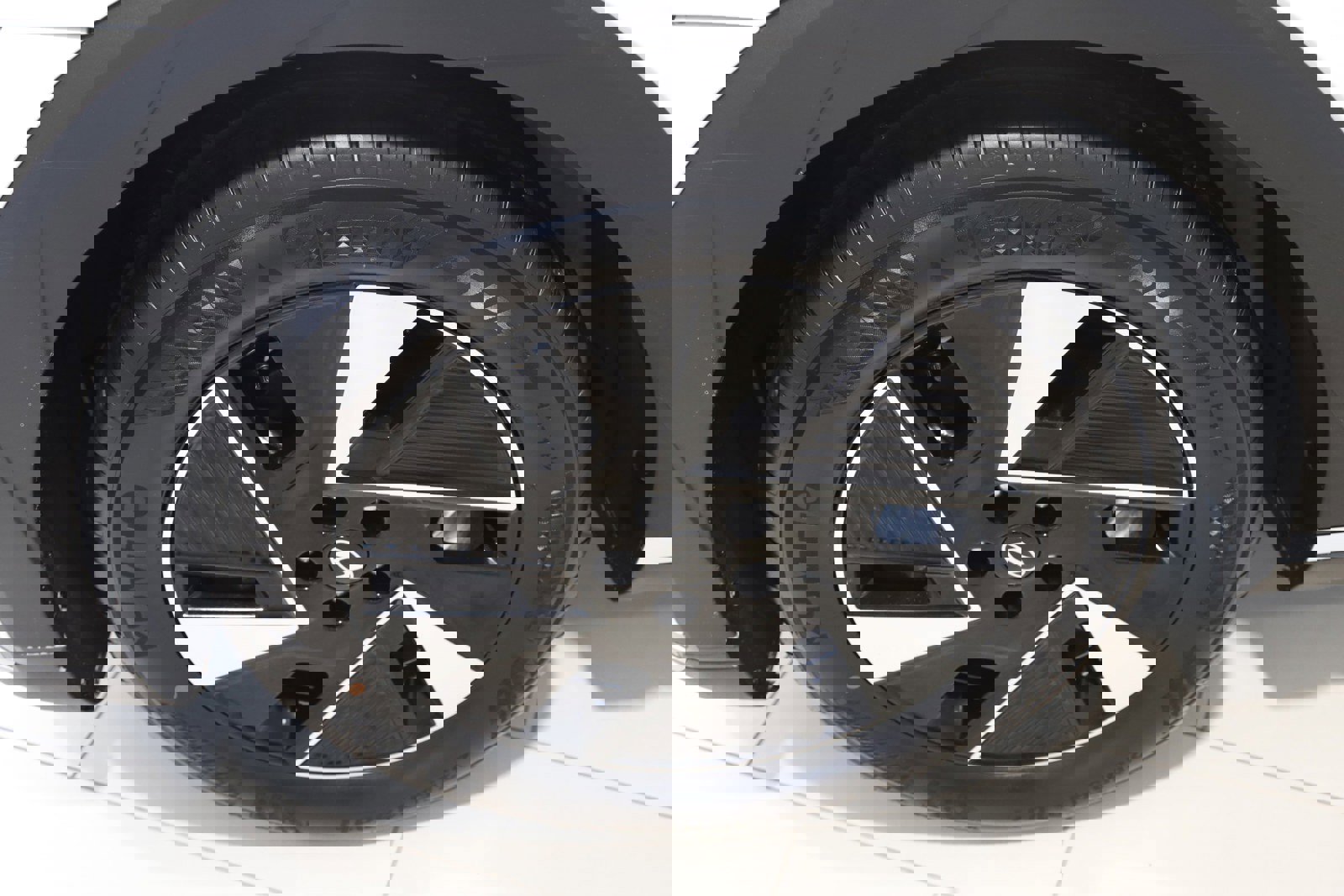 New 2026 Hyundai Ioniq 5 SEL image 9