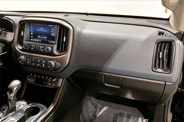 Used 2022 Chevrolet Colorado Z71 w/ Z71 Midnight Edition image 28