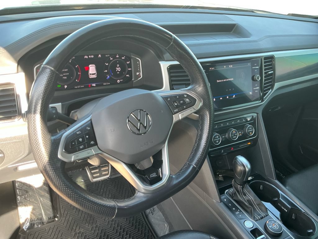 Used 2022 Volkswagen Atlas Cross Sport SEL R-Line AWD/4WD image 24
