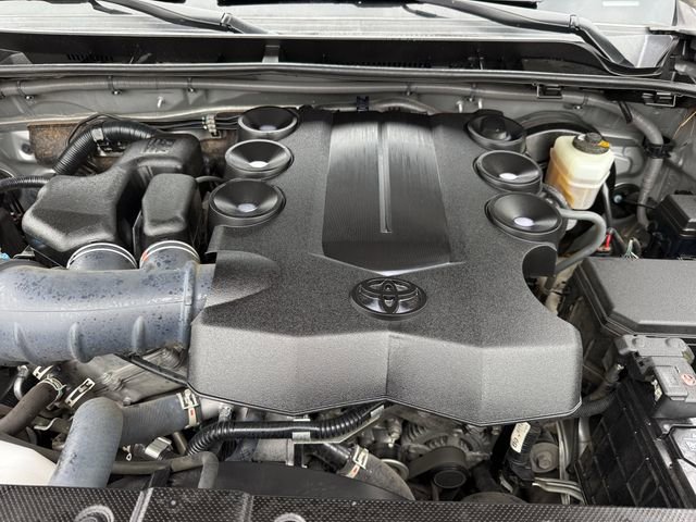 Used 2022 Toyota 4Runner SR5 RWD image 32