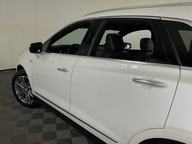 Used 2025 Cadillac XT5 Premium Luxury w/ Technology Package AWD/4WD image 34