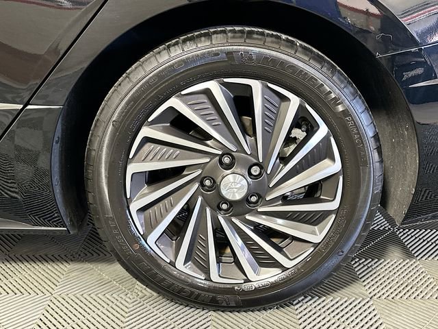 Used 2023 Hyundai Sonata Limited image 31
