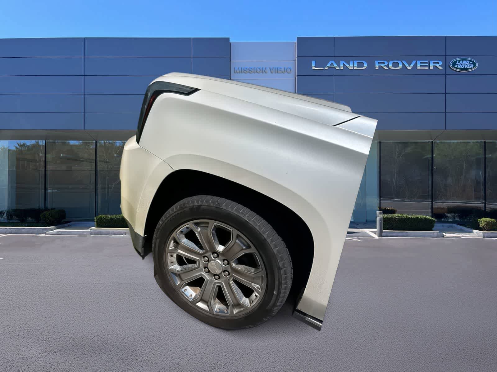 Used 2016 GMC Yukon Denali w/ Open Road Package image 4