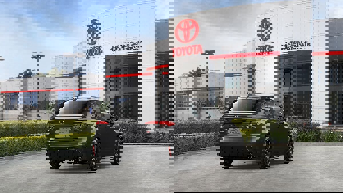 Used 2026 Toyota Corolla SE w/ SE Package image 9