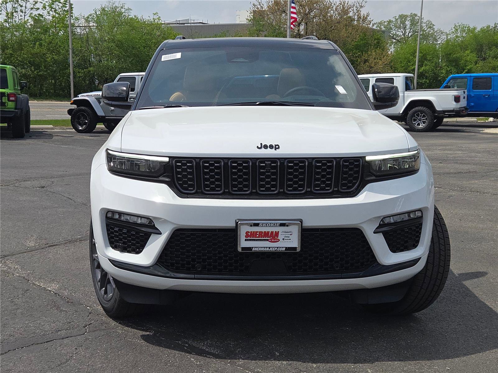 New 2025 Jeep Grand Cherokee Summit image 4