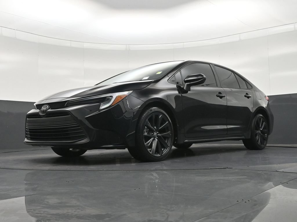 Used 2026 Toyota Corolla LE FWD image 24