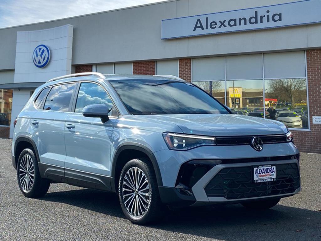 Used 2025 Volkswagen Taos SE