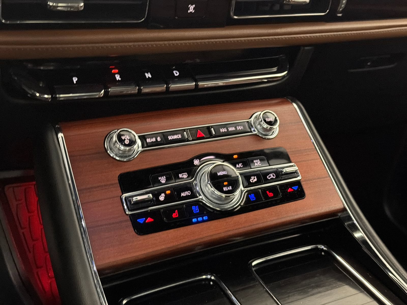 Certified 2023 Lincoln Aviator Grand Touring w/ Equipment Group 301A AWD/4WD image 31