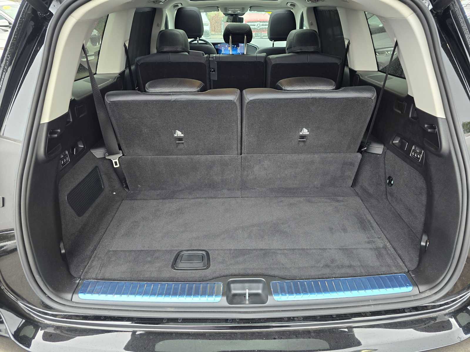 Used 2024 Mercedes-Benz GLS 580 4MATIC image 16