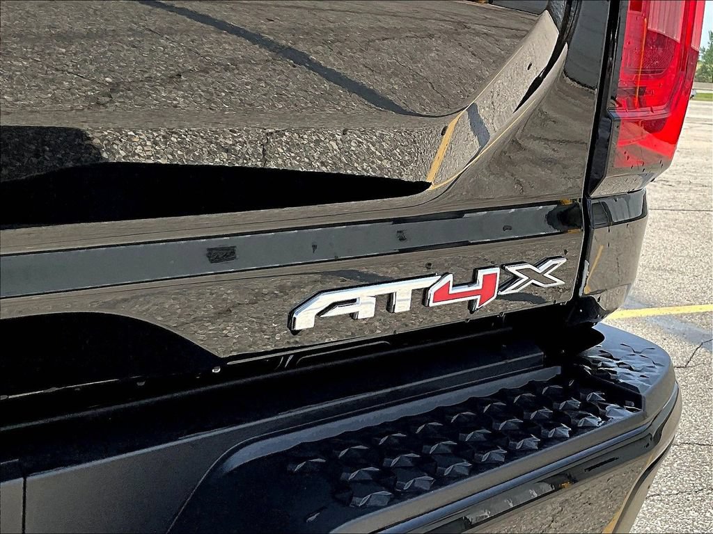 Used 2024 GMC Canyon AT4X AWD/4WD image 27