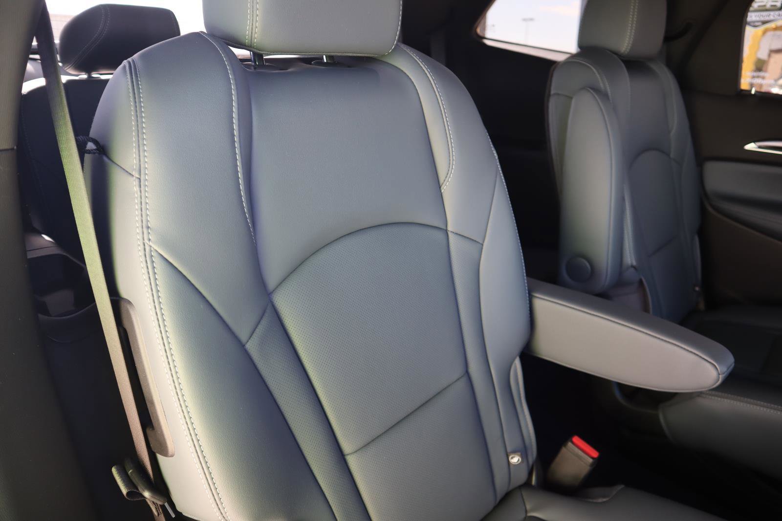 Used 2022 Buick Enclave Premium w/ Experience Buick Package image 50