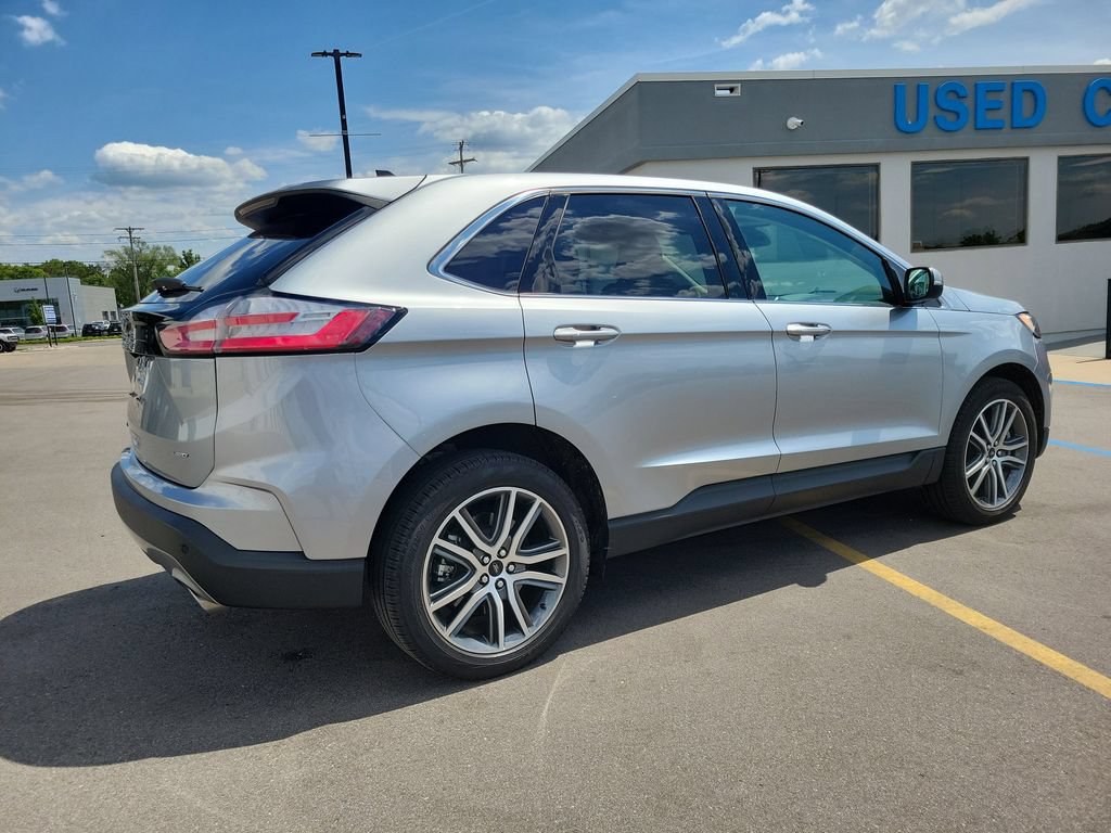 Used 2024 Ford Edge Titanium w/ Equipment Group 301A AWD/4WD image 4