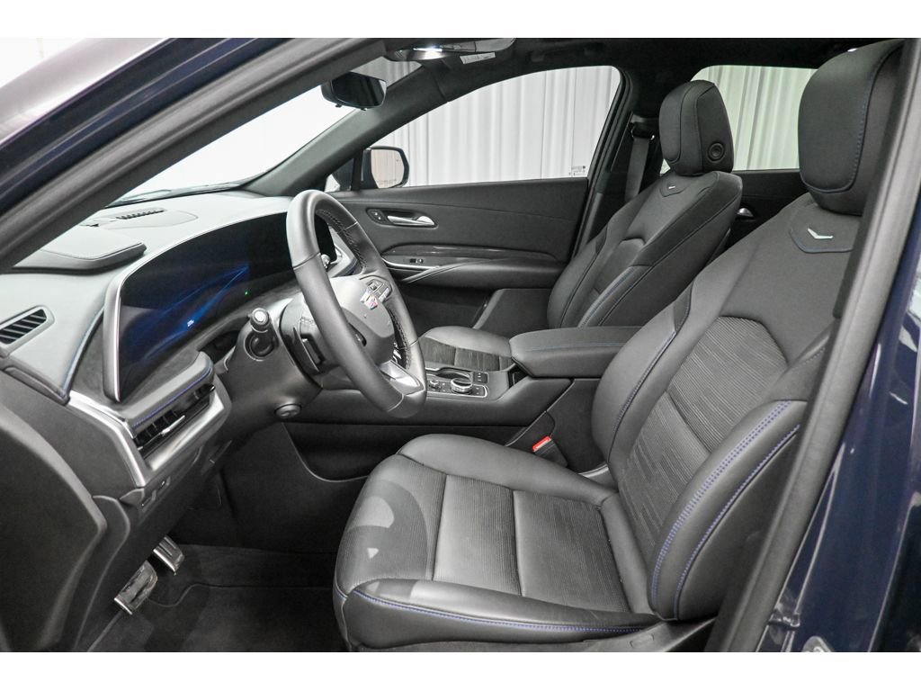 Used 2024 Cadillac XT4 Sport image 10