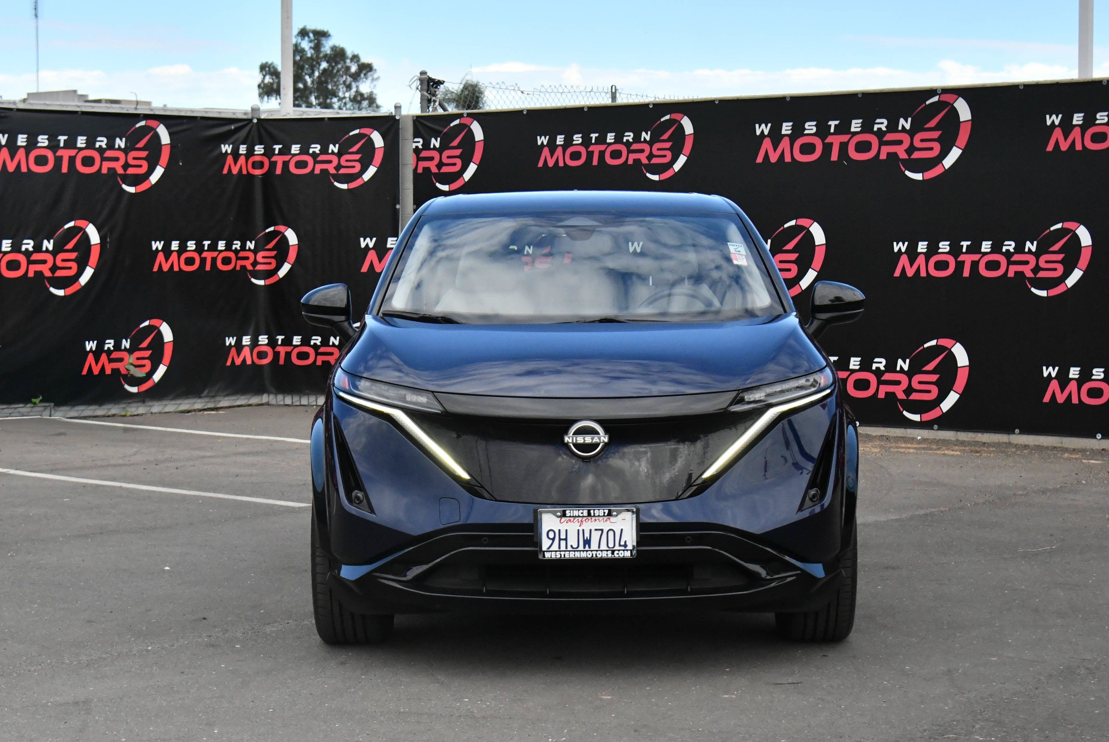 Used 2023 Nissan Ariya FWD image 2