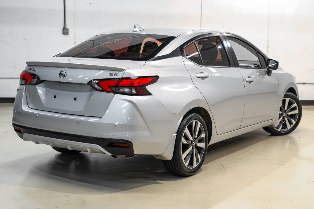 Used 2020 Nissan Versa SR FWD image 7