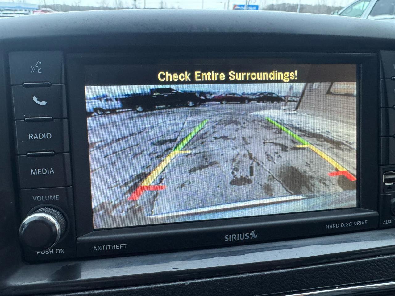 Used 2015 Chrysler Town & Country Touring w/ Driver Convenience Group FWD image 21