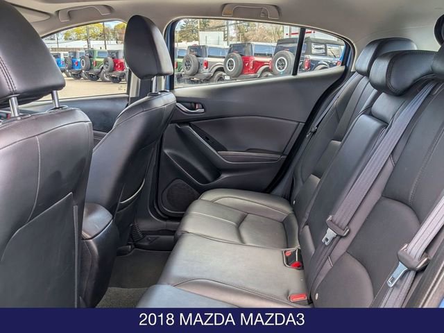 Used 2018 MAZDA MAZDA3 Touring FWD image 15