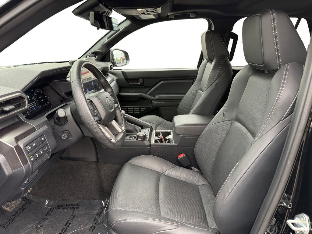Certified 2025 Toyota 4Runner TRD Off-Road Premium w/ Tow Technology Package AWD/4WD image 10