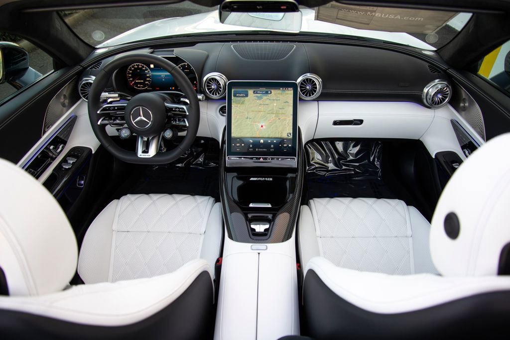 New 2026 Mercedes-Benz SL 63 AMG 4MATIC image 16