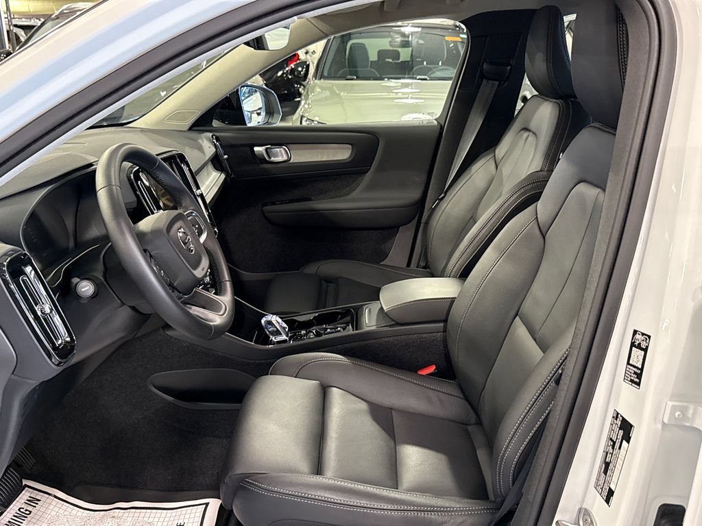 Used 2026 Volvo XC40 B5 Plus w/ Protection Package Premier AWD/4WD image 10