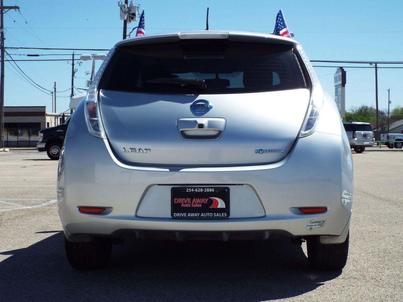 Used 2016 Nissan Leaf SV w/ Premium Package image 7