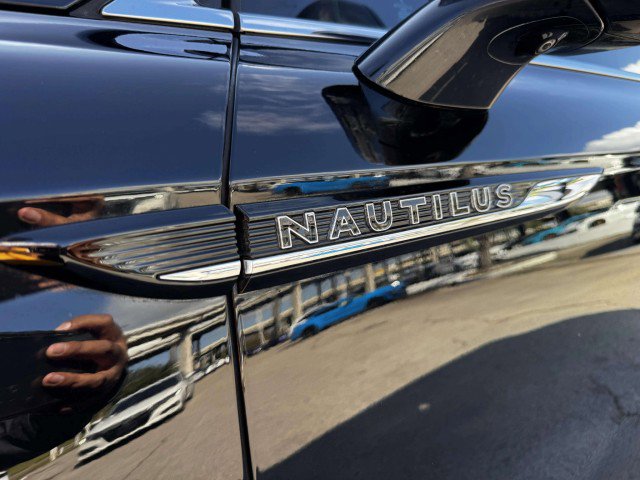 Used 2019 Lincoln Nautilus Black Label AWD/4WD image 14