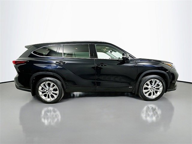 Used 2023 Toyota Highlander Limited image 8