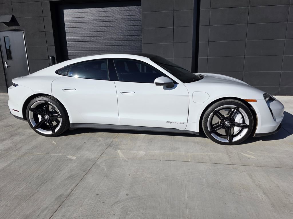 Used 2020 Porsche Taycan 4S image 7