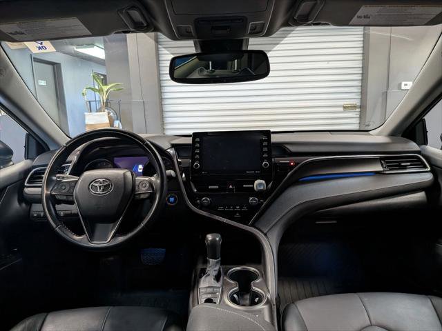 Used 2023 Toyota Camry XSE image 16