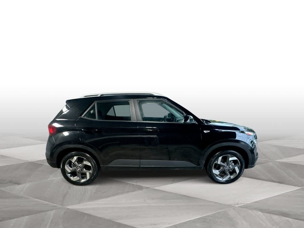 New 2026 Hyundai Venue SEL FWD image 9
