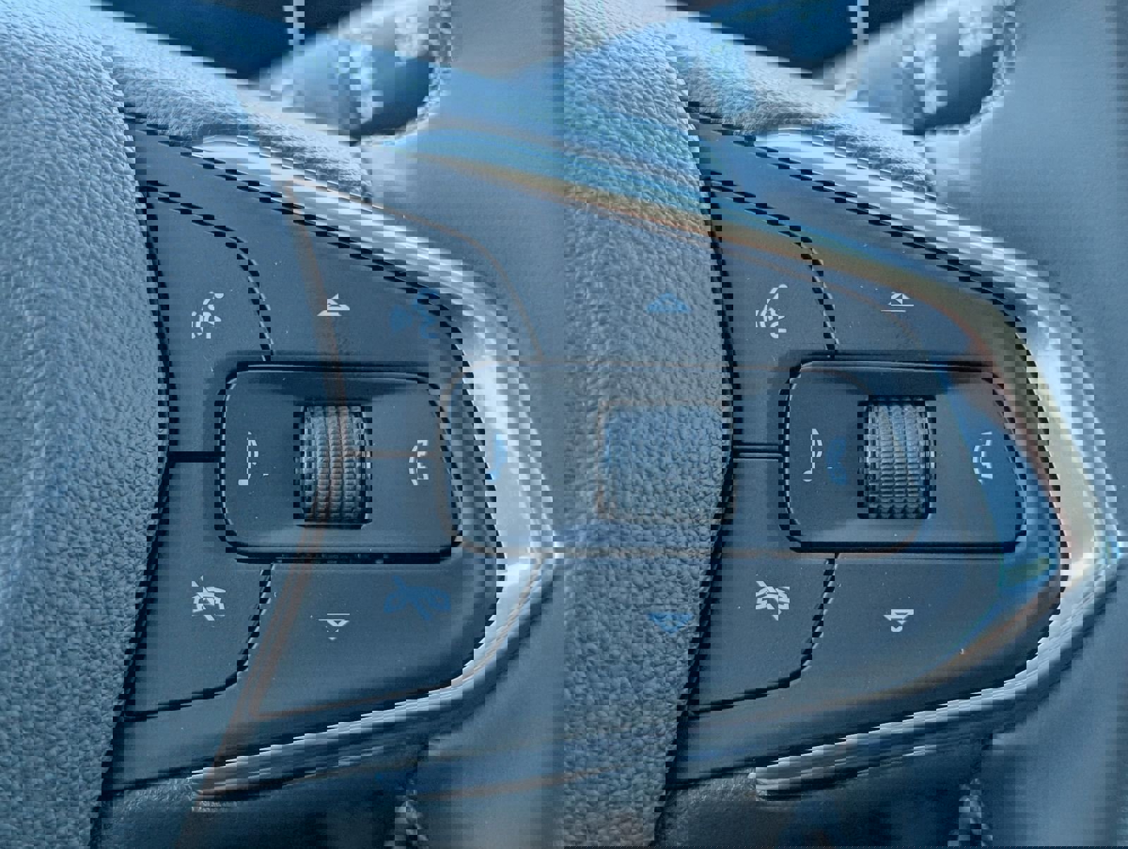 New 2026 Chevrolet Trax LT w/ Driver Confidence Package image 18