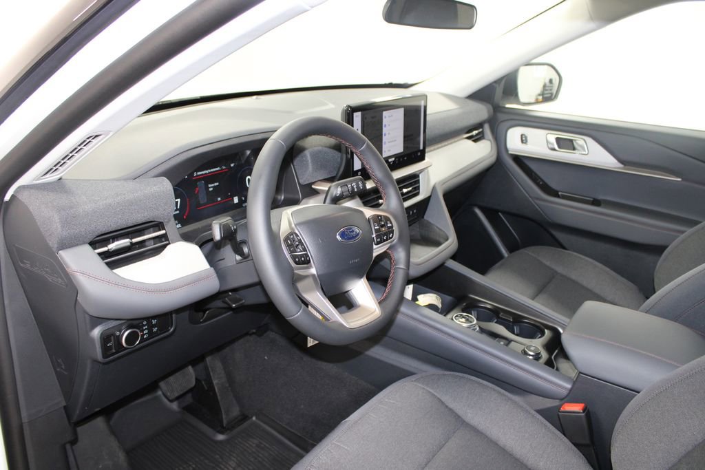 New 2026 Ford Explorer Active image 22