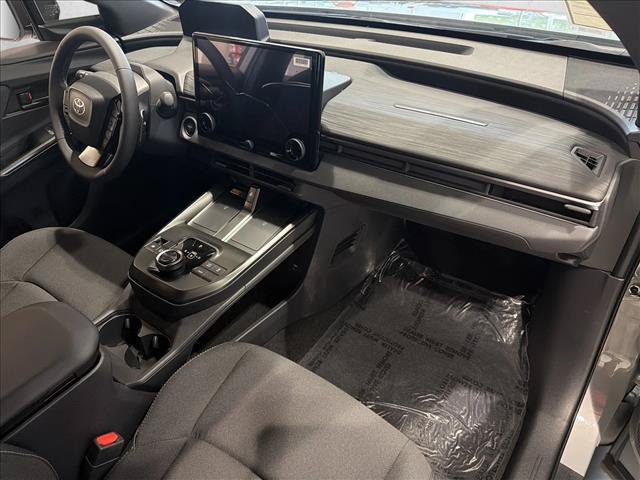 New 2026 Toyota C-HR AWD/4WD image 18
