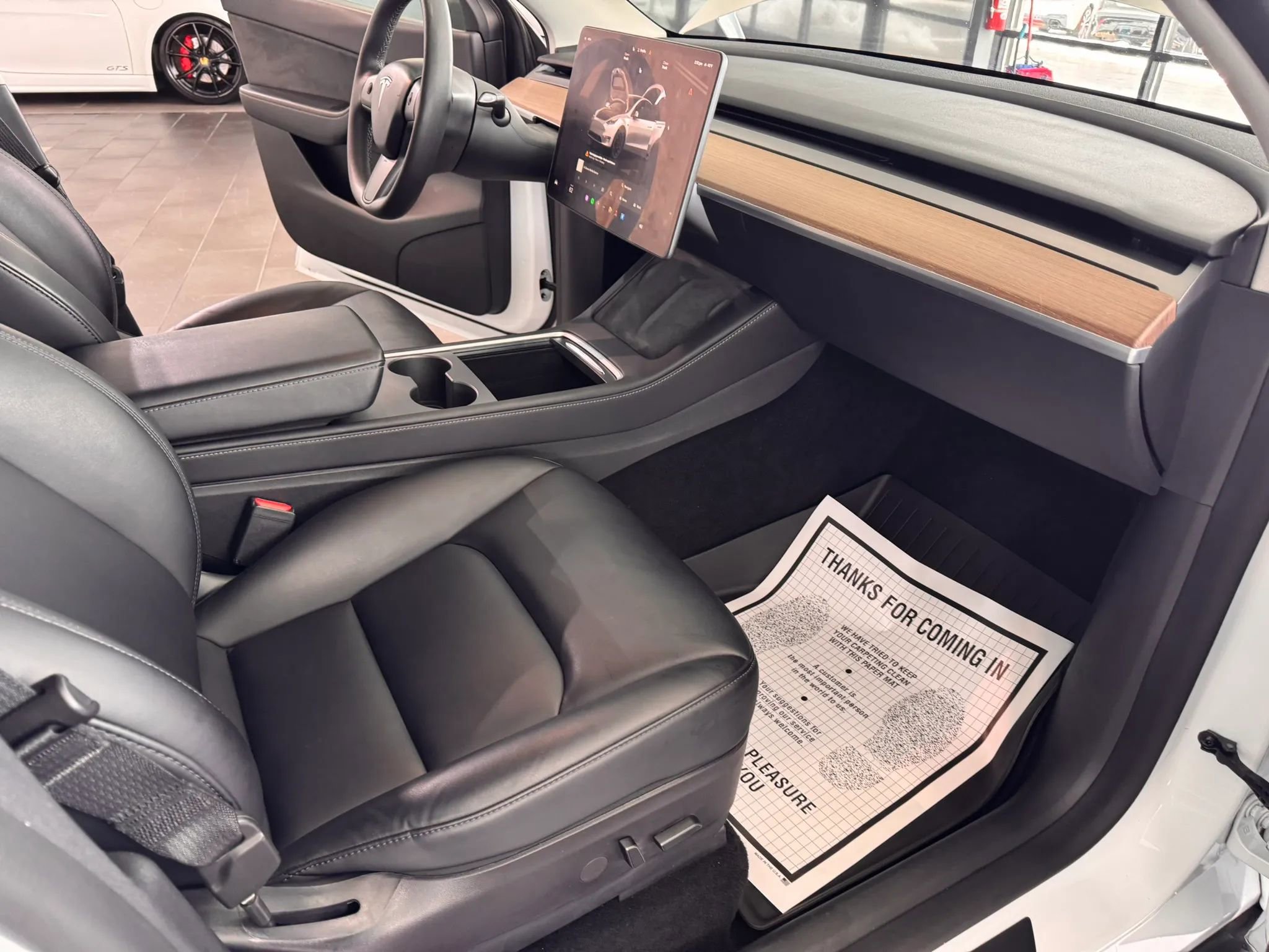 Used 2022 Tesla Model Y Performance image 12